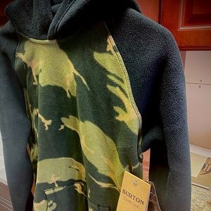 Burton Performance fleece boys XL . new with tags